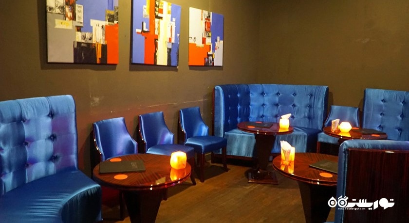 رستوران صرف غذا در رستوران دارک کوالالامپور (رستوران تاریک) شهر کوالالامپور 