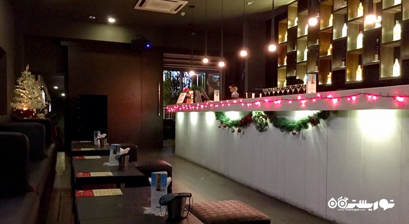 رستوران صرف غذا در رستوران دارک کوالالامپور (رستوران تاریک) شهر کوالالامپور 