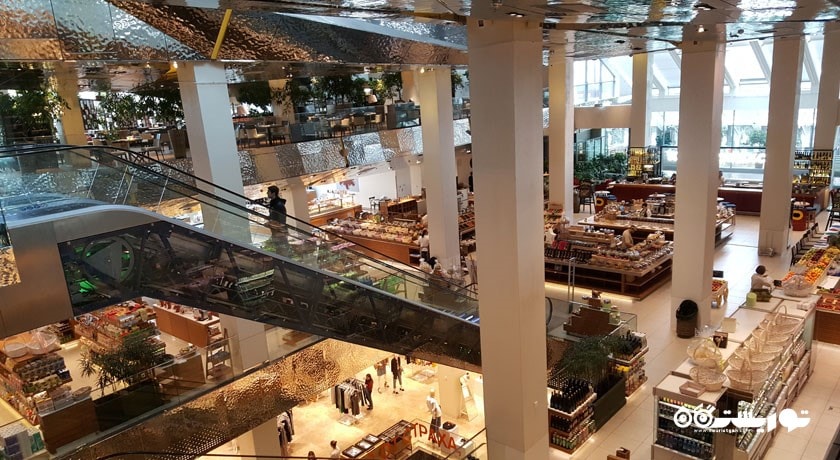 مرکز خرید بازار مرکزی سوتنوی شهر روسیه کشور مسکو