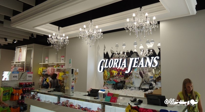 مرکز خرید ناروسکی دپارتمان استور شهر روسیه کشور سن پترزبورگ