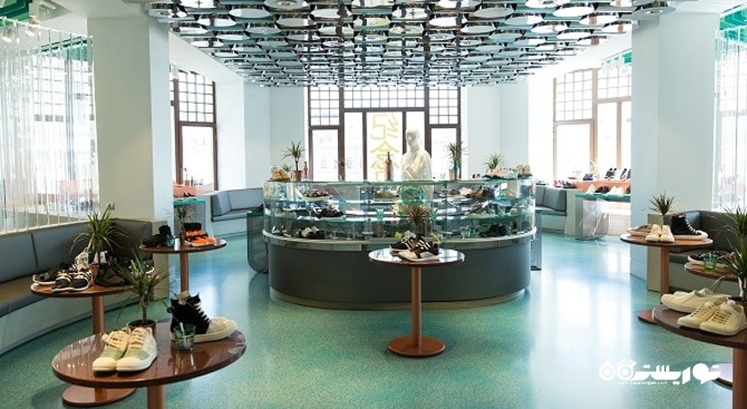 مرکز خرید آ پونت روش شهر روسیه کشور سن پترزبورگ