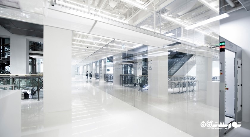 مرکز خرید آ پونت روش شهر روسیه کشور سن پترزبورگ