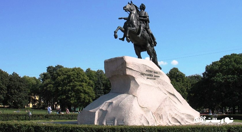  میدان سنا (تندیس سوارکار برنزی) شهر روسیه کشور سن پترزبورگ