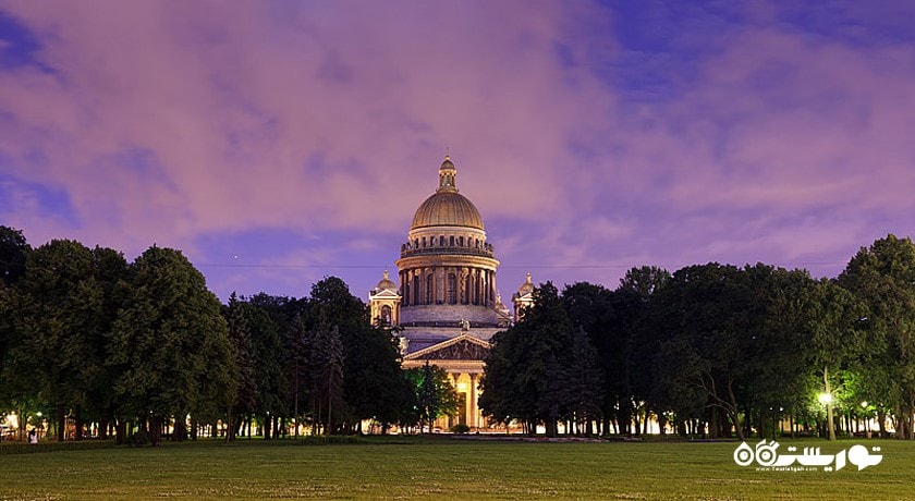  میدان سنا (تندیس سوارکار برنزی) شهر روسیه کشور سن پترزبورگ