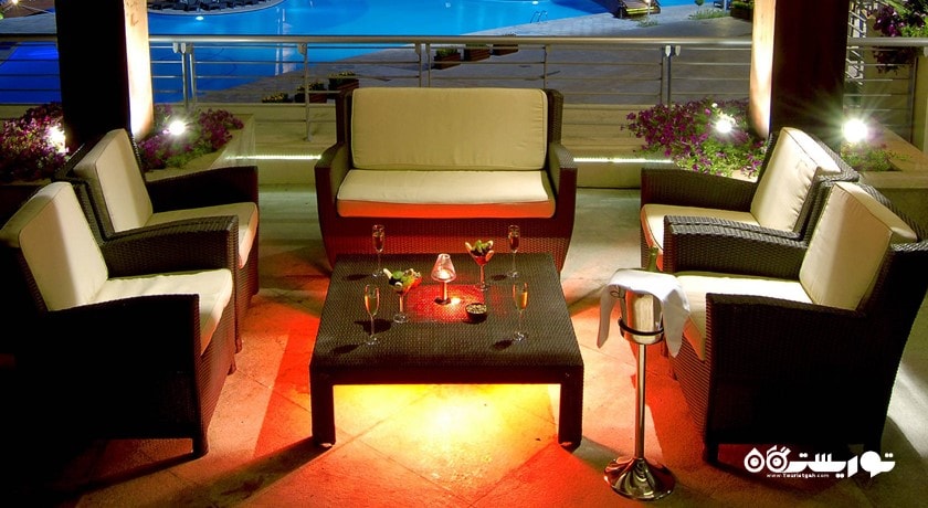 بار بلک هتل کالیستا لاکچری ریزورت