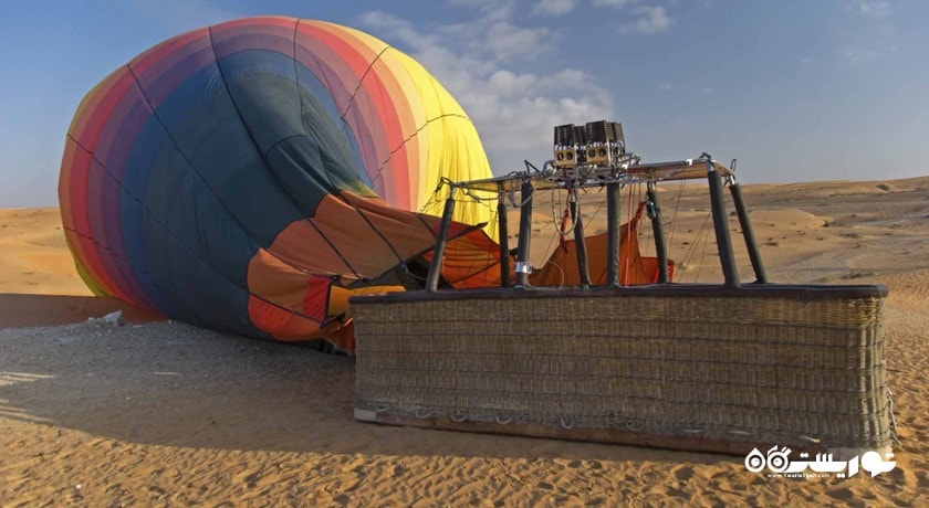 سرگرمی پرواز با بالن هوای گرم در دبی شهر امارات متحده عربی کشور دبی