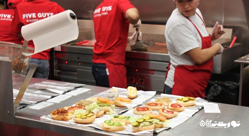 رستوران رستوران فایو گایز برگر اند فرایز شهر دبی 