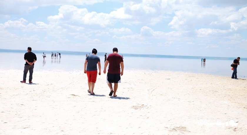 سرگرمی دریاچه نمک قونیه شهر ترکیه کشور قونیه