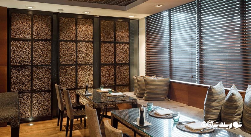 نمای بار و گریل اورینتال اسپون