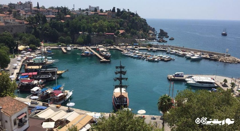 سرگرمی ساحل تفریحی کالیچی شهر ترکیه کشور آنتالیا