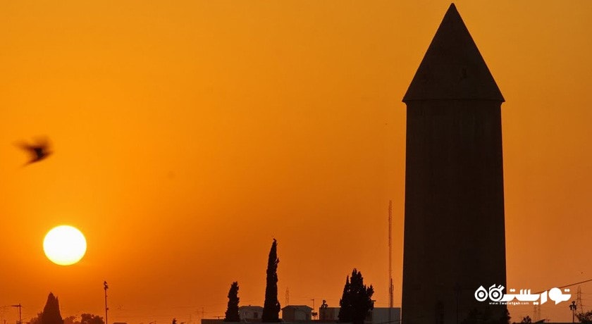  گنبد قابوس (میل گنبد) شهرستان گلستان استان گنبد کاووس	