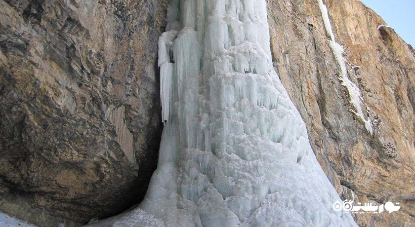  آبشار خور شهرستان البرز استان کرج