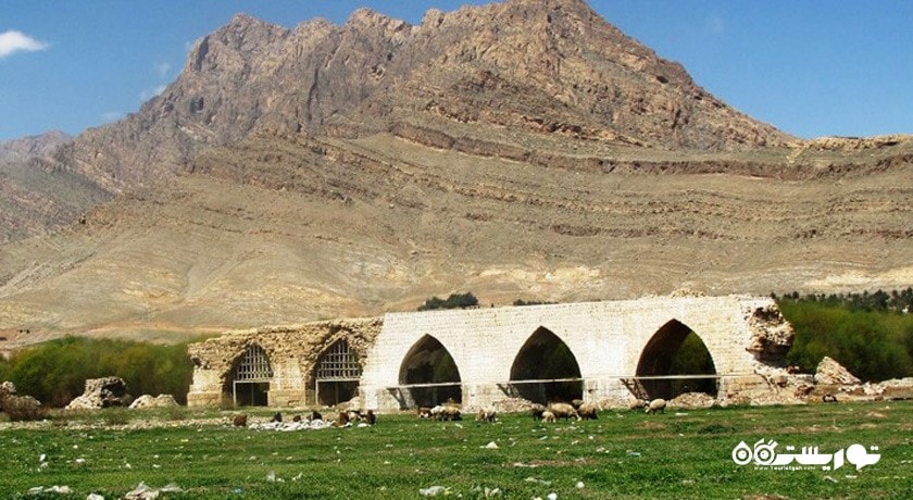  پل شکسته شاپوری شهرستان لرستان استان خرم آباد