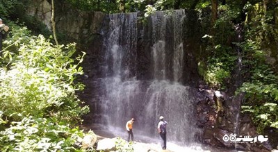  آبشار لونک شهرستان گیلان استان سیاهکل	