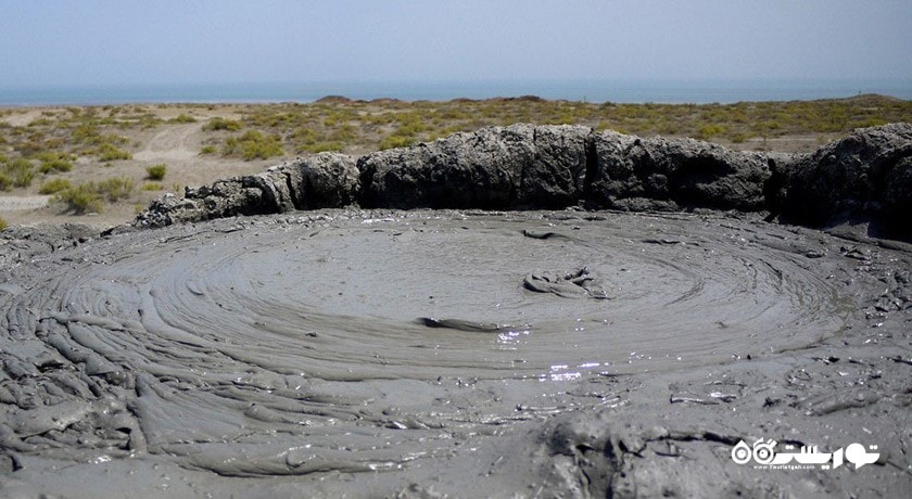 سرگرمی گلفشان های باکو شهر آذربایجان کشور باکو