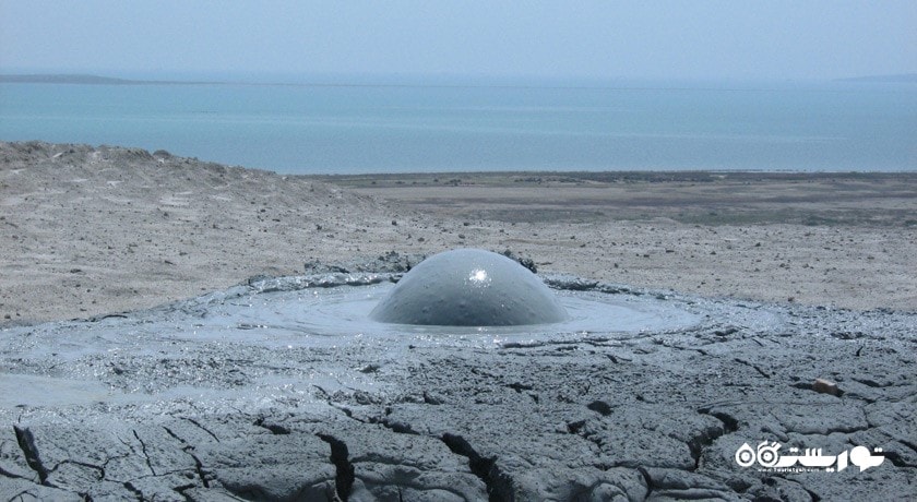 سرگرمی گلفشان های باکو شهر آذربایجان کشور باکو