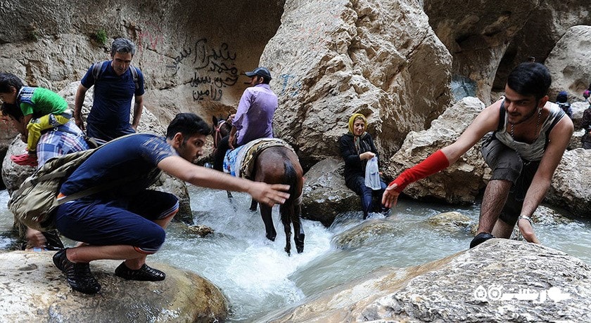  تنگه واشی شهرستان تهران استان فیروزکوه