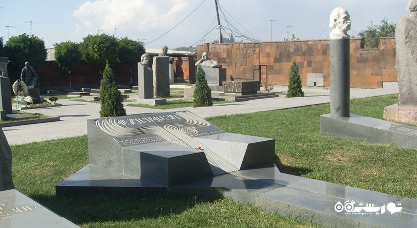  گورستان پانتئون کومیتاس شهر ارمنستان کشور ایروان