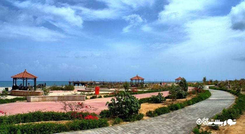  اسکله و پارک ساحلی میرمهنا شهرستان هرمزگان استان کیش