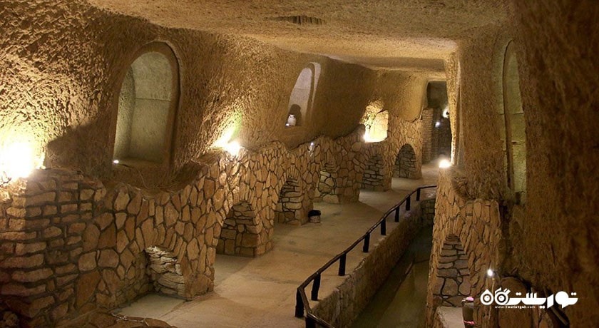  شهر زیر زمینی کاریز شهرستان هرمزگان استان کیش