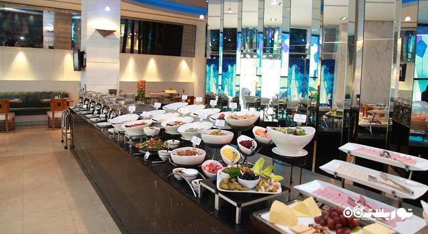 بوفه سلف سرویس رستوران کپتینز تیبل
