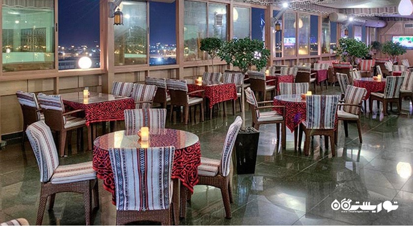 نمای رستوران لا ترس تنت