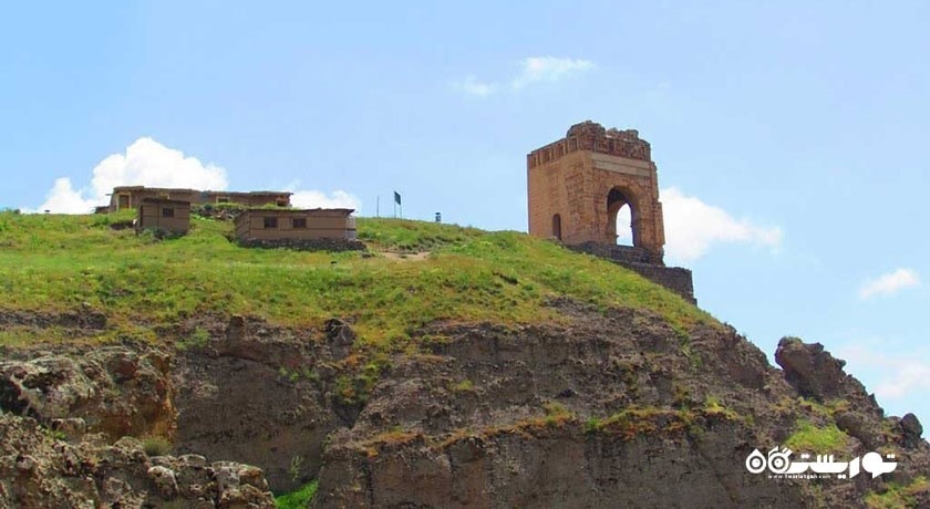قلعه ضحاک -  شهر آذربایجان شرقی