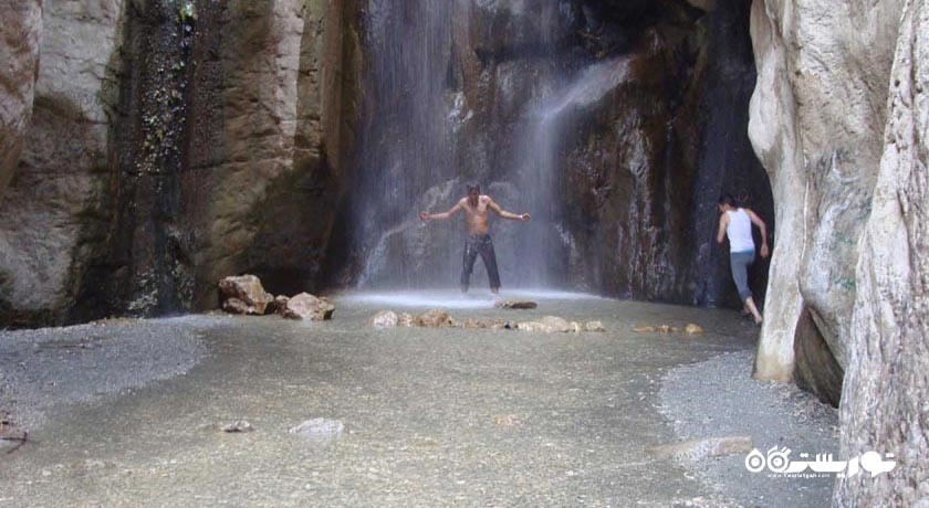  آبشار رود معجن شهرستان خراسان رضوی استان تربت حیدریه