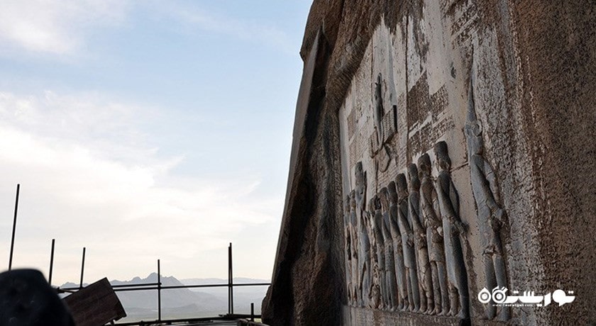  سنگ نبشته بیستون (کتیبه بیستون یا نقش برجسته داریوش) شهرستان کرمانشاه استان هرسین