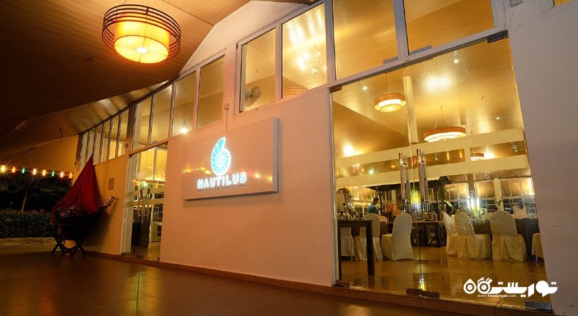 درب ورودی رستوران آسیایی نوتیلس