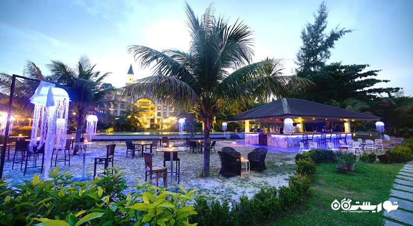 اوشن بار هتل بلا ویستا واتر فرانت