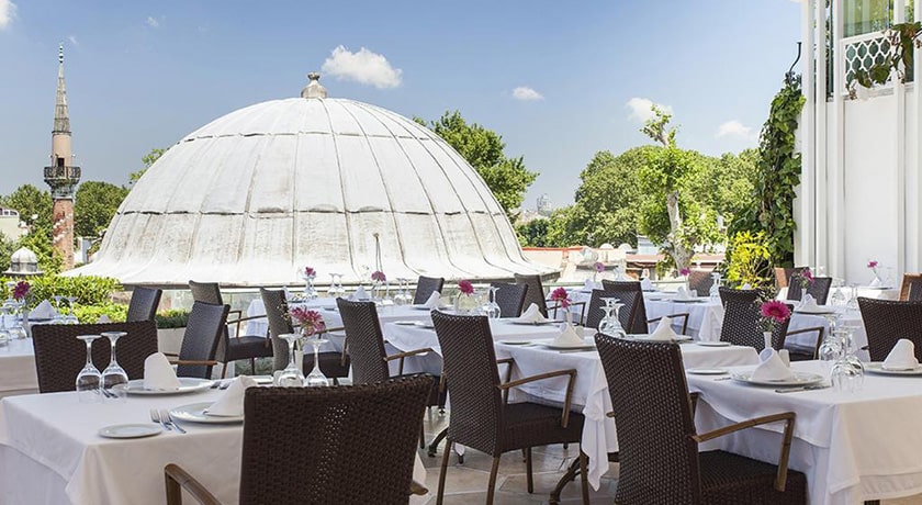 رستوران ماتباه هتل اتمن امپریال