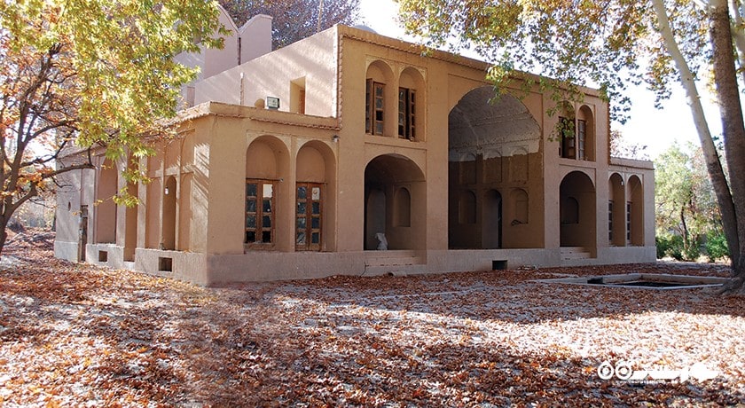  باغ پهلوان پور شهرستان یزد استان مهریز