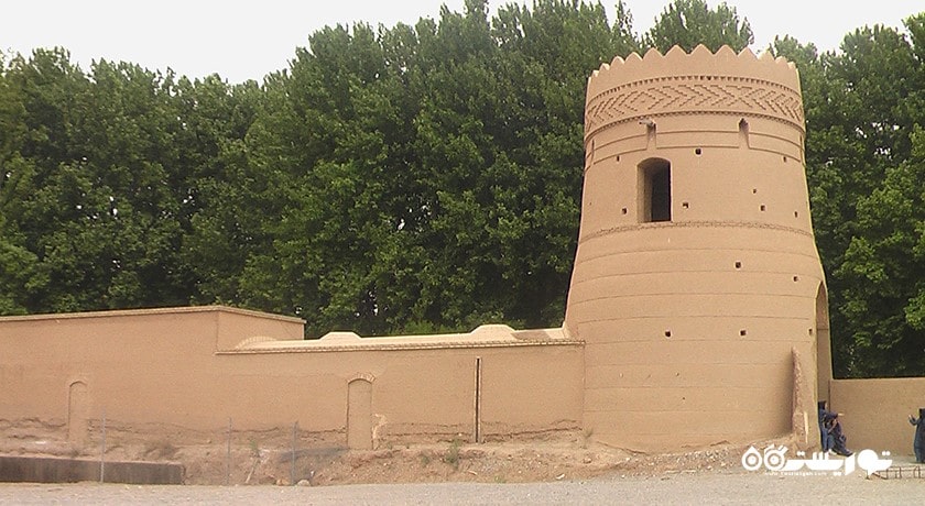  باغ پهلوان پور شهرستان یزد استان مهریز