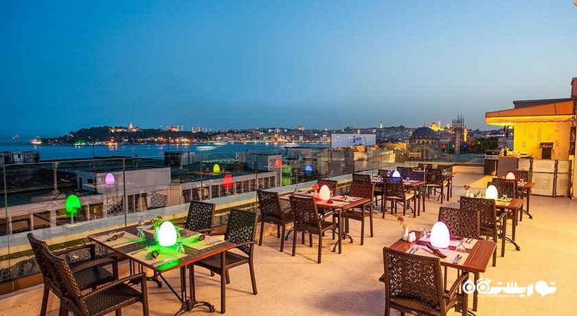 چشم انداز زیبای نیدیا روف کافه
