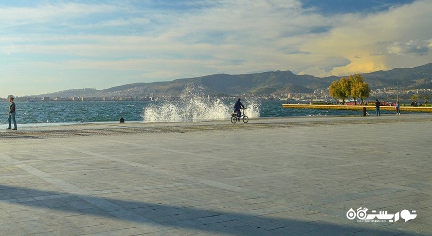  میدان جمهوریت ازمیر شهر ترکیه کشور ازمیر