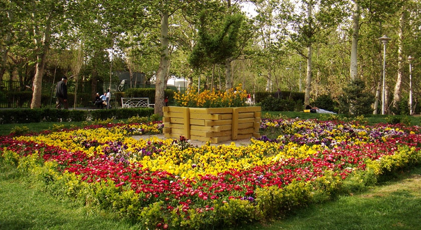  پارک لاله شهر تهران استان تهران