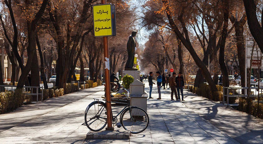  خیابان چهار باغ شهرستان اصفهان استان اصفهان