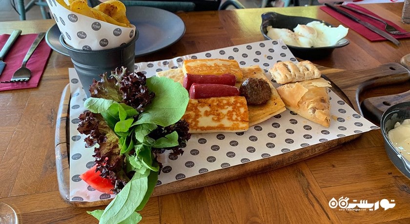 رستوران کافه رستوران پوکا بیچ شهر مارماریس 