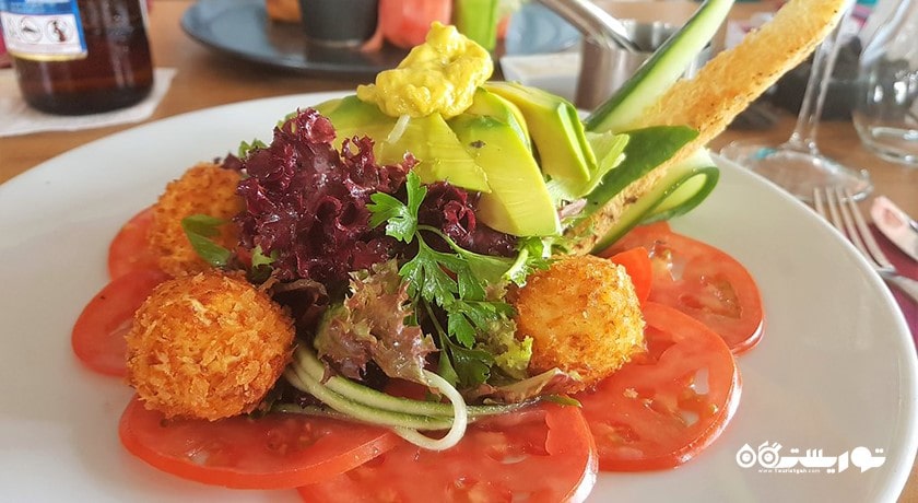 رستوران کافه رستوران پوکا بیچ شهر مارماریس 