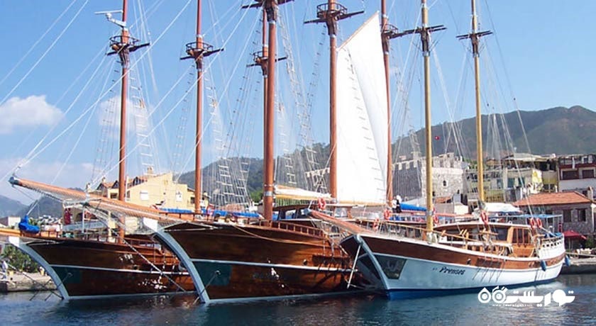 سرگرمی سفر های روزانه با قایق در مارماریس شهر ترکیه کشور مارماریس