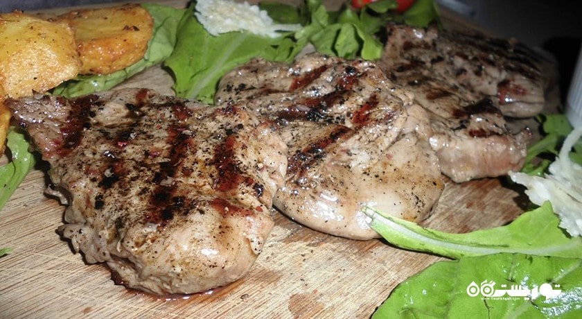 رستوران رستوران برج قرمز شهر آلانیا 