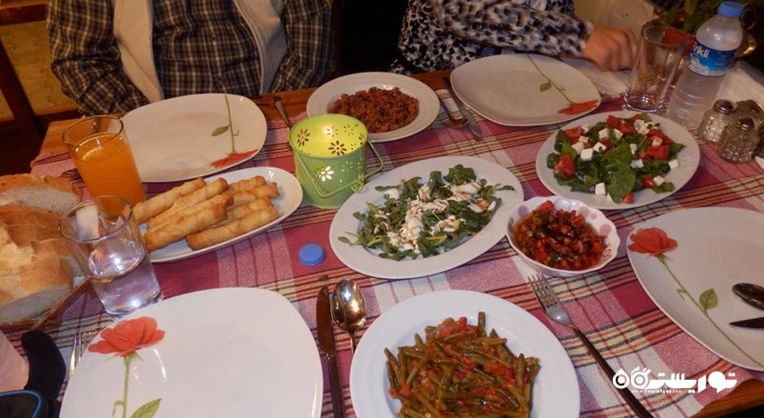 رستوران رستوران اولد هاوس شهر آلانیا 