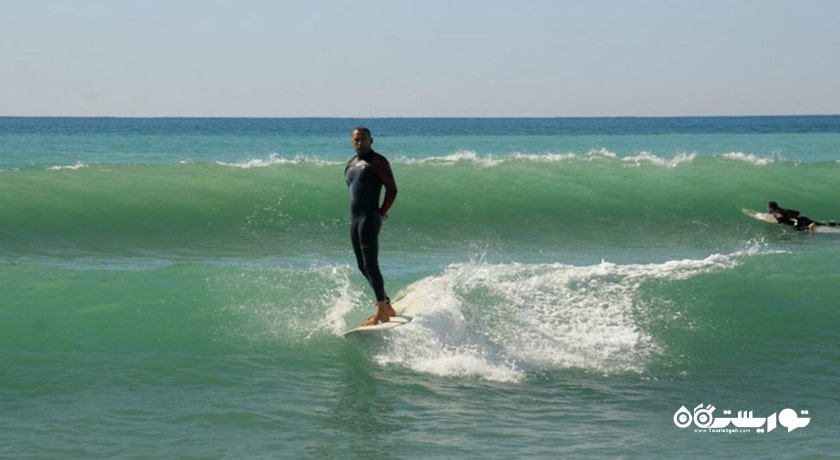 سرگرمی موج سواری در آلانیا شهر ترکیه کشور آلانیا