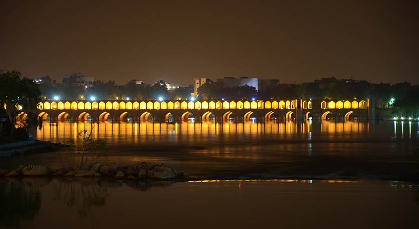  سی و سه پل شهرستان اصفهان استان اصفهان