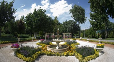  باغ گلها اصفهان شهر اصفهان استان اصفهان