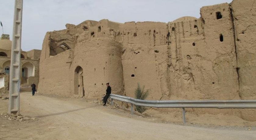  روستای مصر شهرستان اصفهان استان خور  و بیابانک