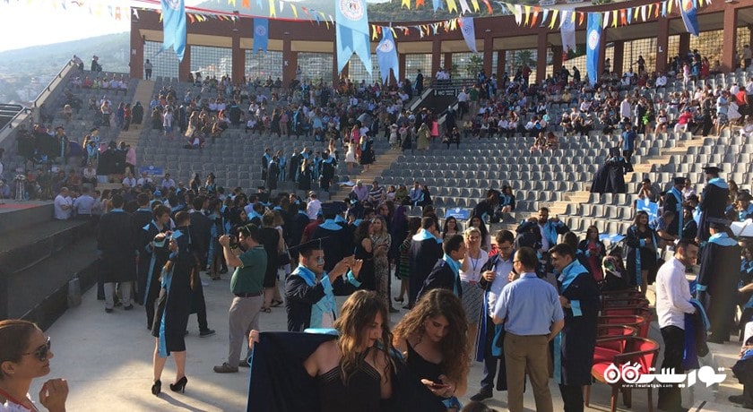 سرگرمی سالن تئاتر روباز آلانیا شهر ترکیه کشور آلانیا