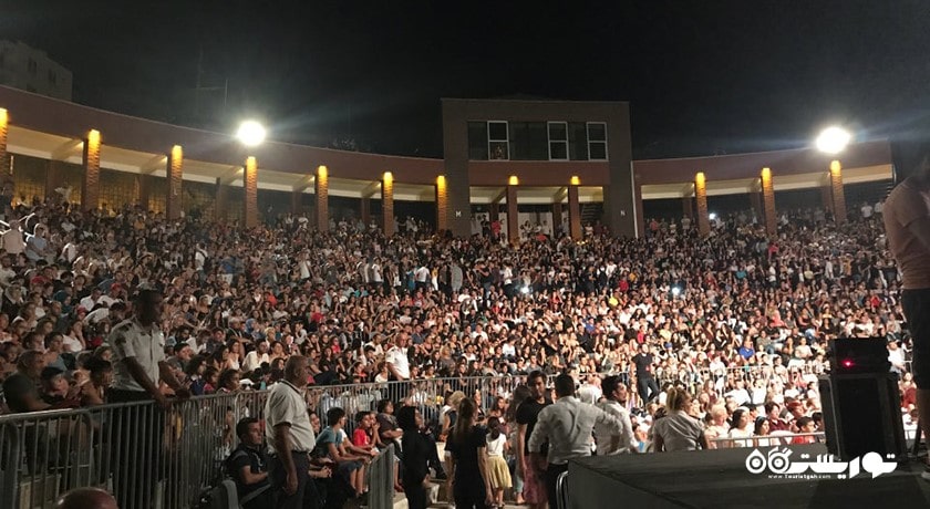 سرگرمی سالن تئاتر روباز آلانیا شهر ترکیه کشور آلانیا