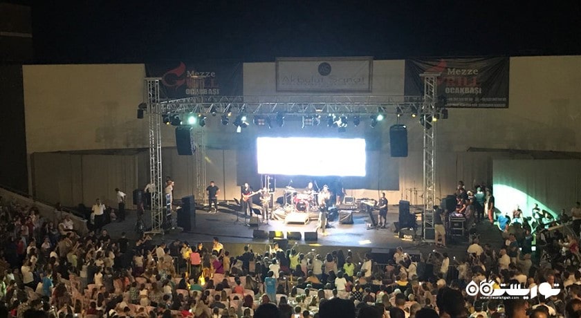 سرگرمی سالن تئاتر روباز آلانیا شهر ترکیه کشور آلانیا